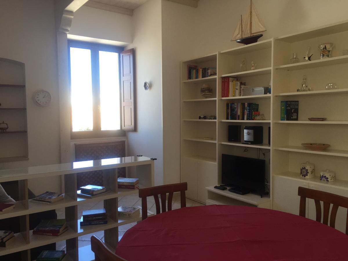 Palazzo Dei Gesuiti 莫诺波利 外观 照片